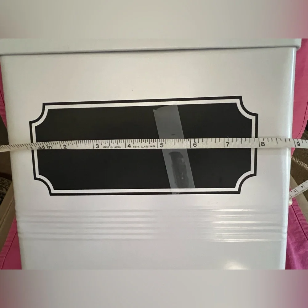 Large Storage Tin - excellent condition - very useful
